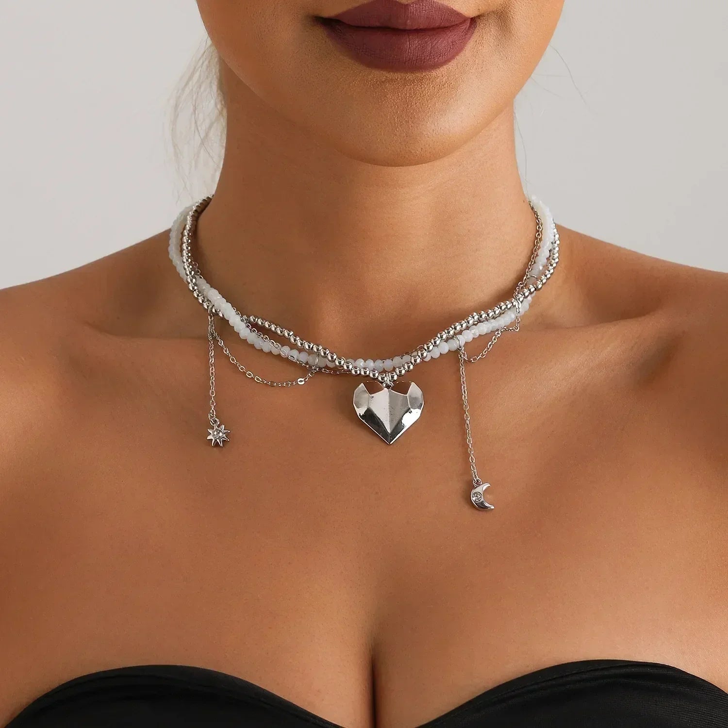 Fashion Heart Beaded Necklace for Women Boho Elegant Irregular Crystal Chain Y2K Choker Exquisite Party Gift Jewelry Accessories
