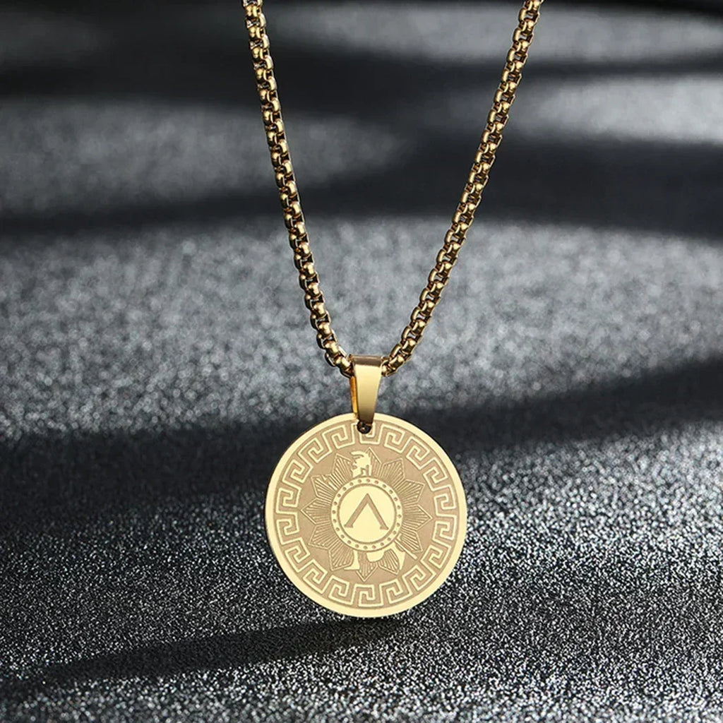 Mens Ancient Greek God Spartan Warrior Pendant Gladiator Necklace Women Mythology Spartan Helmet Charm Neck Chain Amulet Jewelry